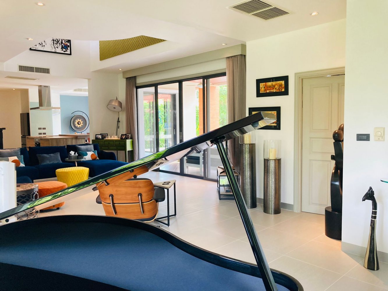 Property image - full photo 14