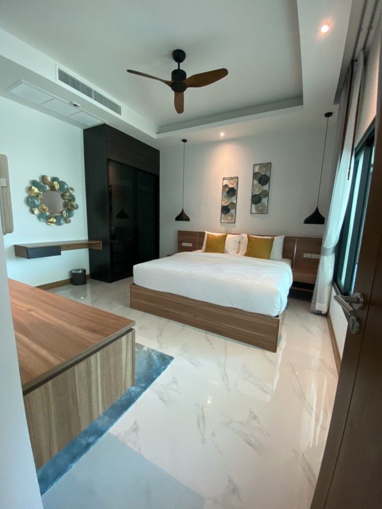 Property image - full photo 14