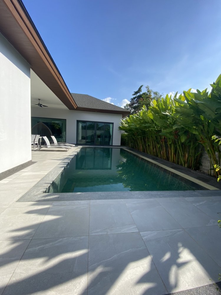 Property image - full photo 1
