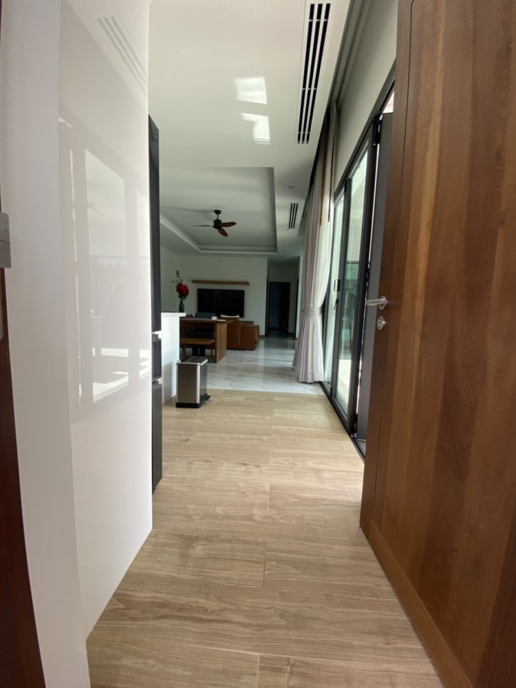 Property image - full photo 17