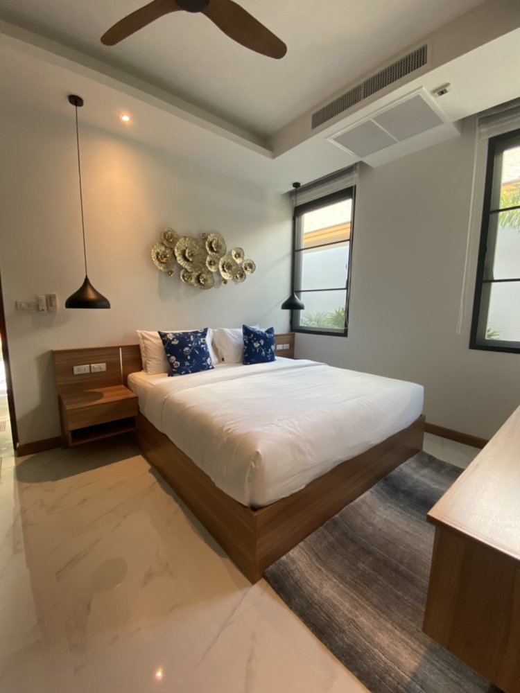 Property image - full photo 16