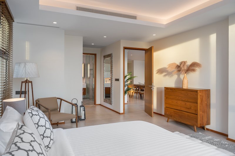 Property image - full photo 32