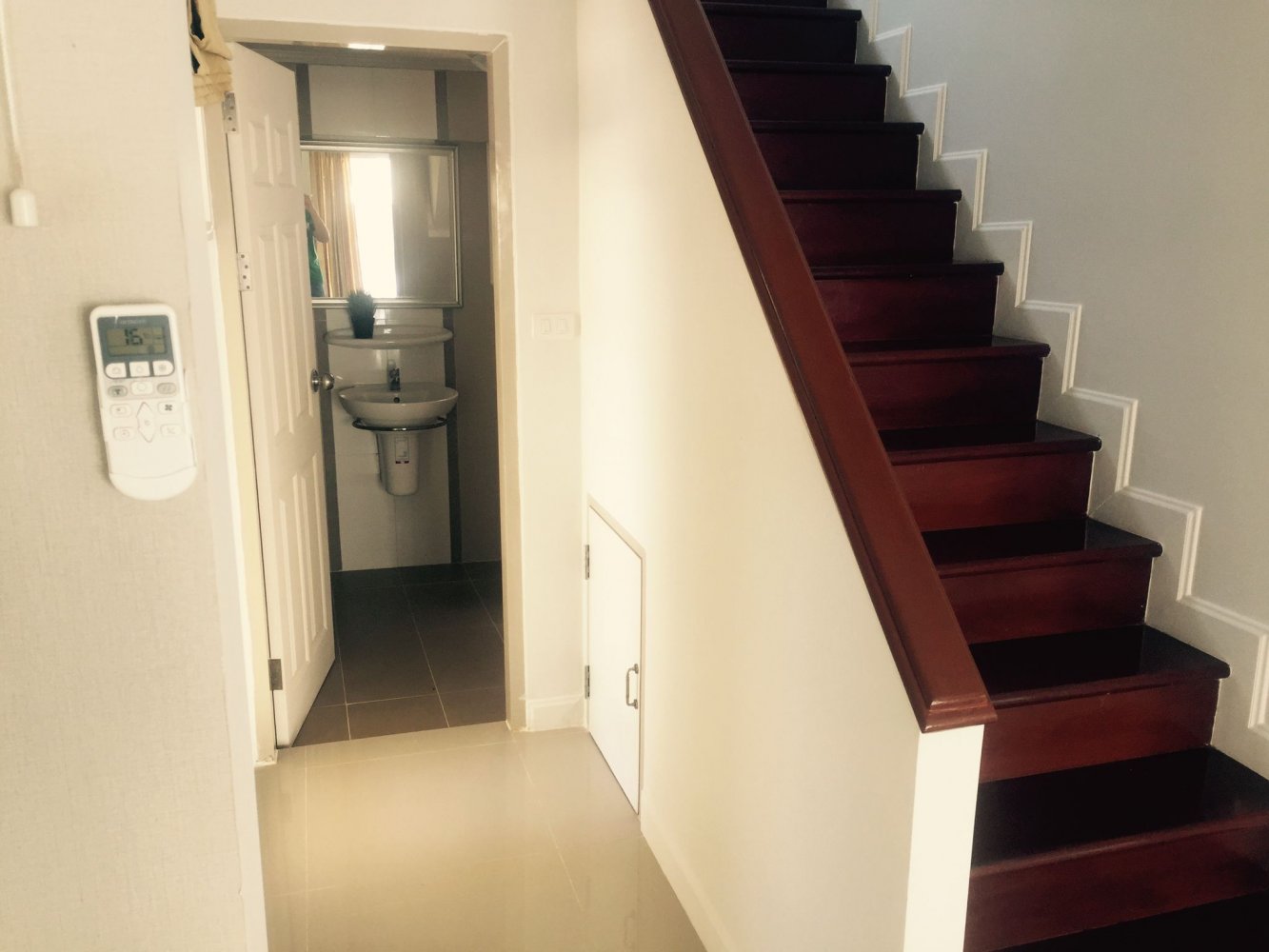 Property image - full photo 9