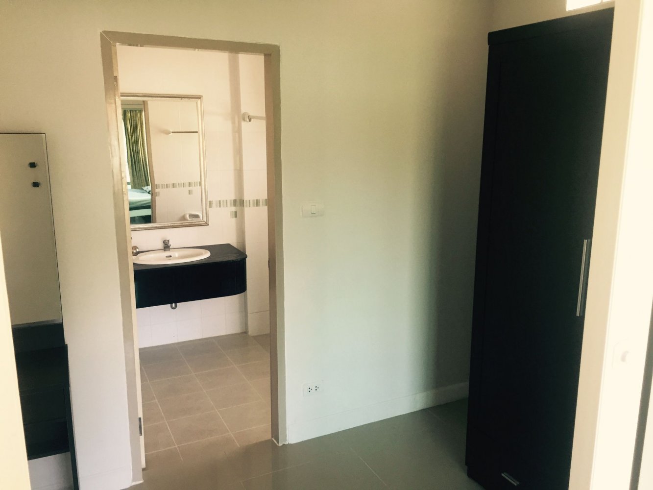 Property image - full photo 21