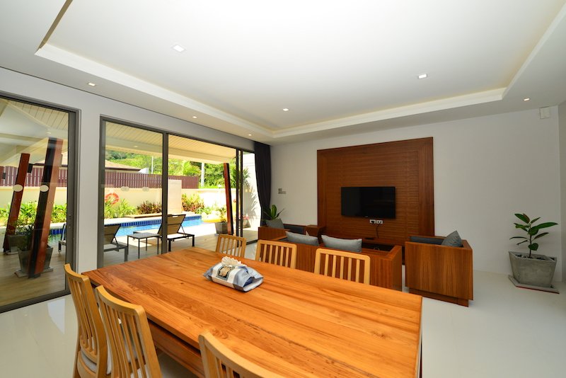 Property image - full photo 4