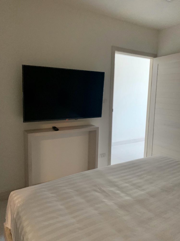 Property image - full photo 12