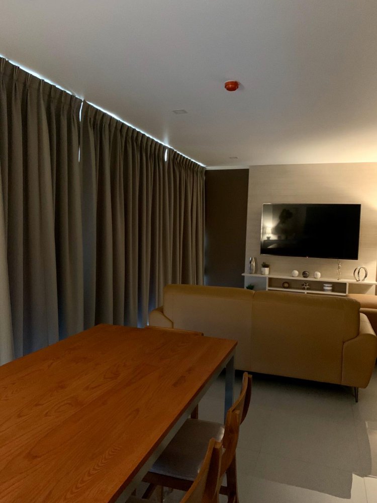 Property image - full photo 10