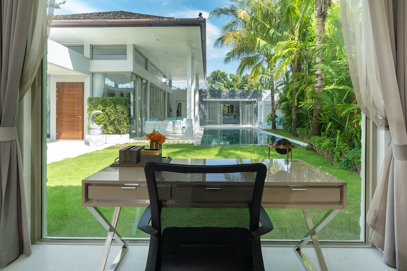 Property image - full photo 2
