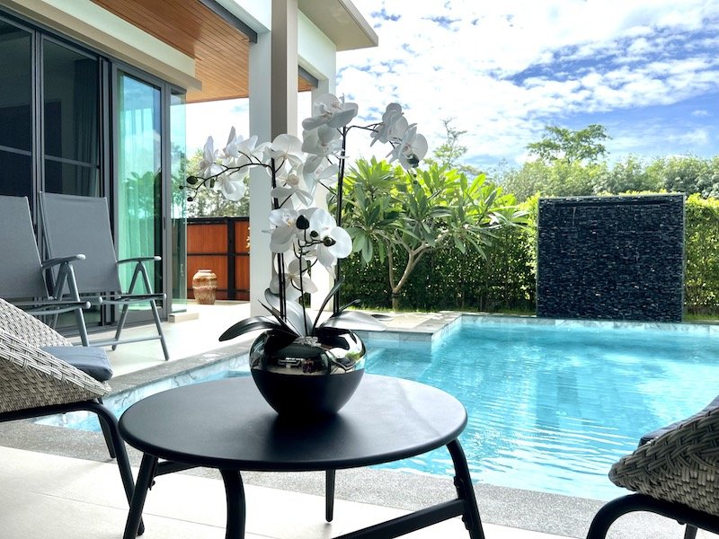 Property image - full photo 2