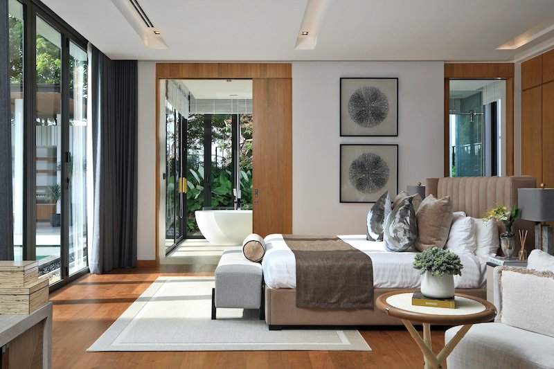 Property image - full photo 13