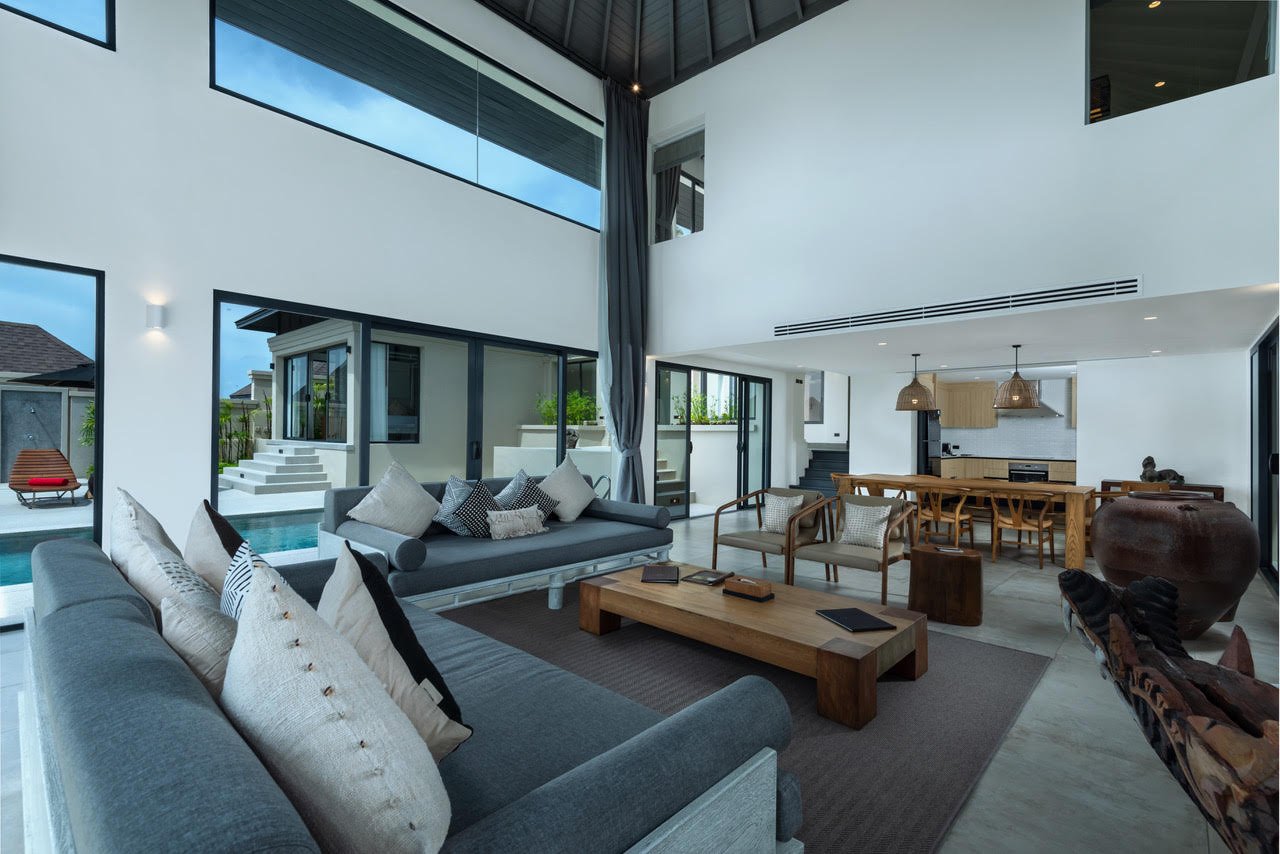 Property image - full photo 3