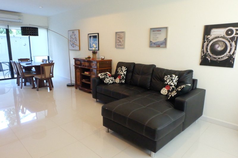 Property image - full photo 8