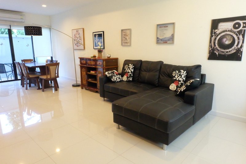 Property image - full photo 3