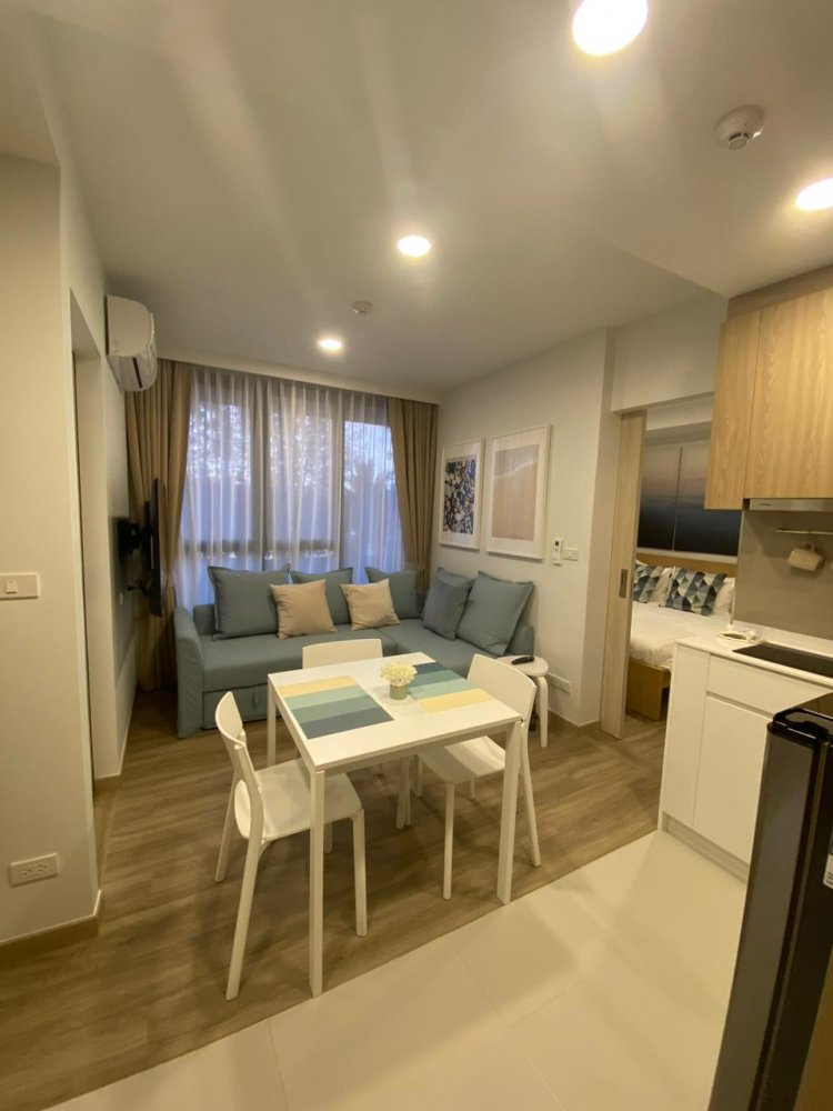 Property image - full photo 2