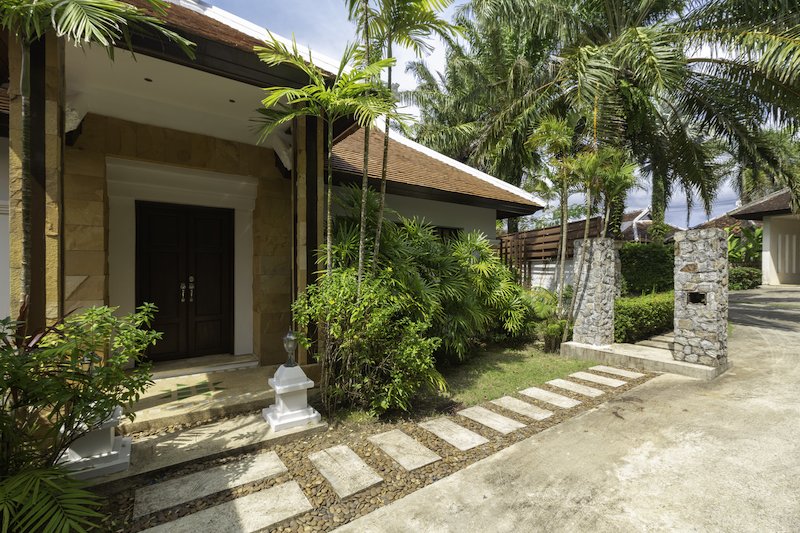 Property image - full photo 2