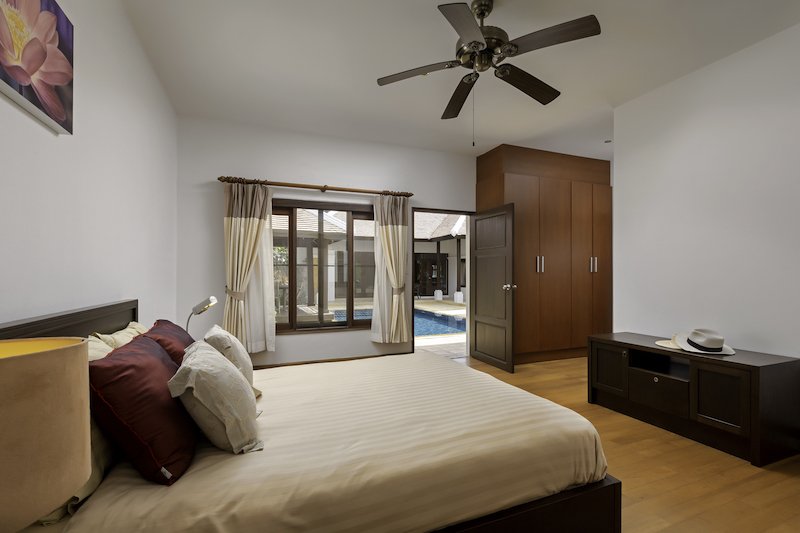 Property image - full photo 28