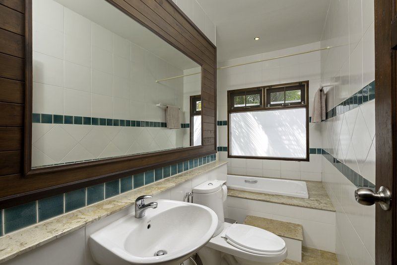 Property image - full photo 31