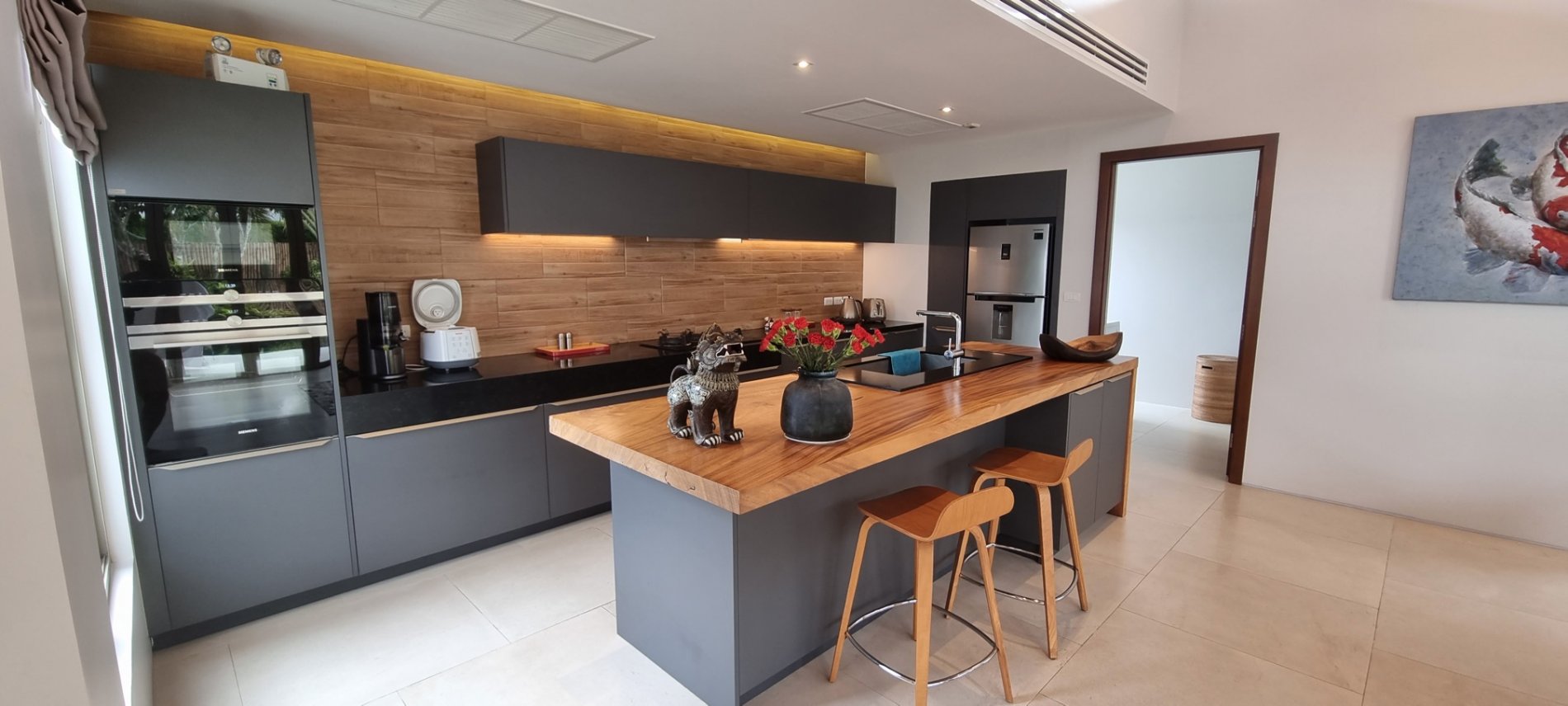 Property image - full photo 5
