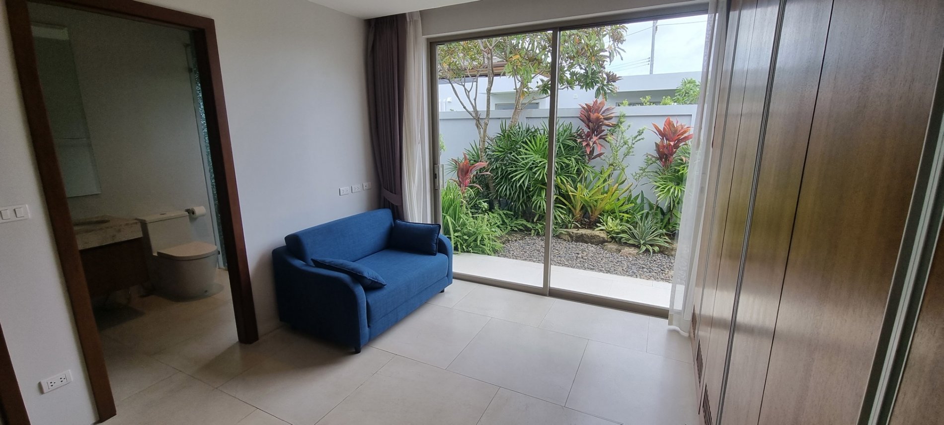 Property image - full photo 18
