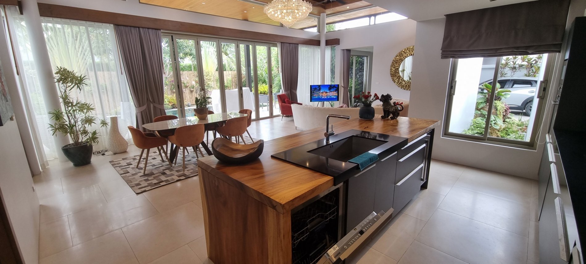 Property image - full photo 3