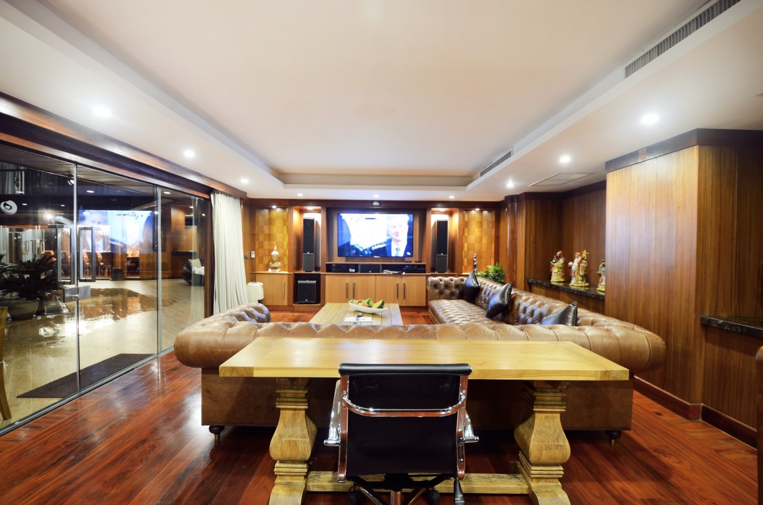 Property image - full photo 6