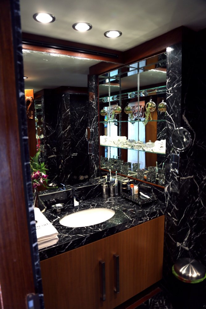 Property image - full photo 15