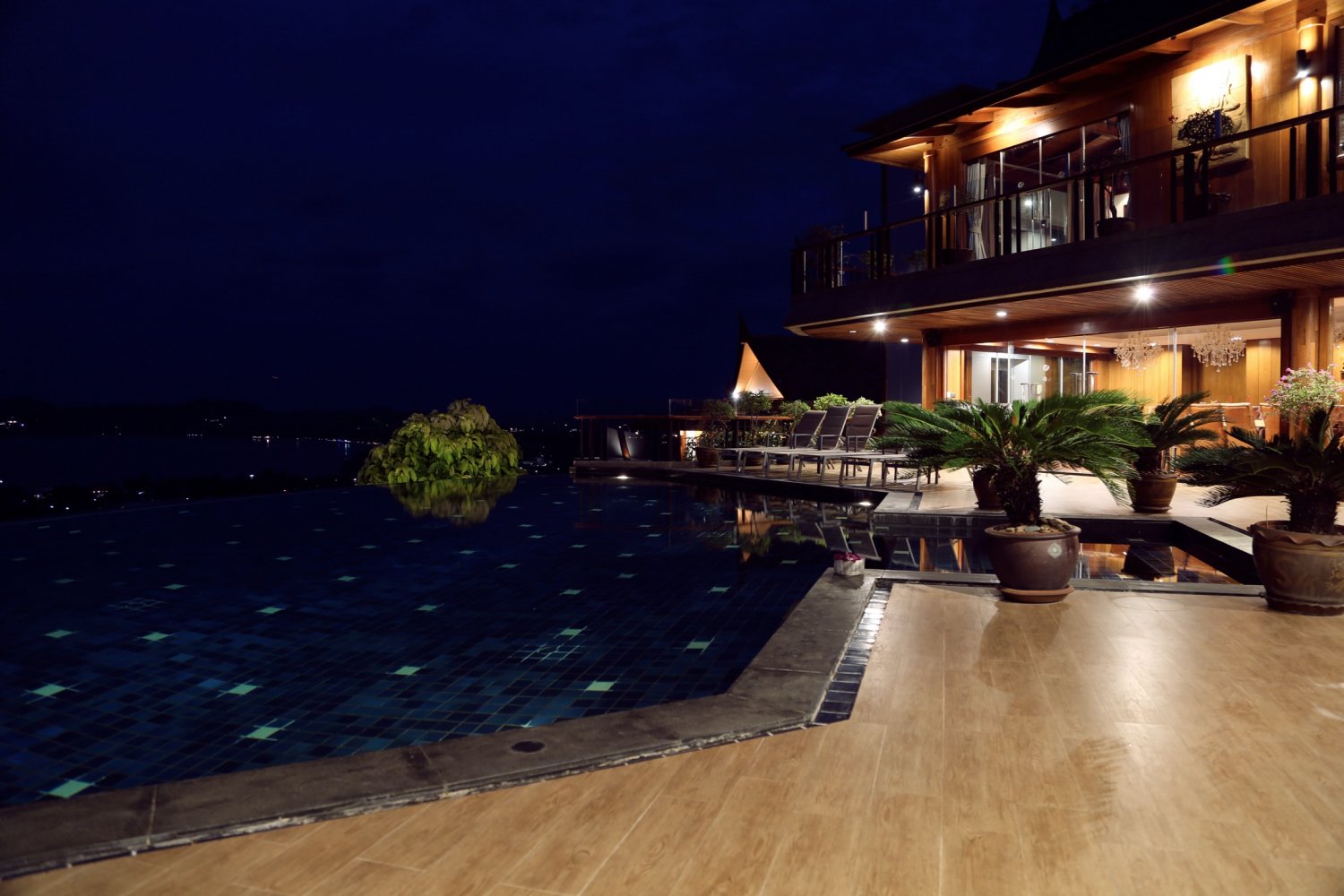 Property image - full photo 33