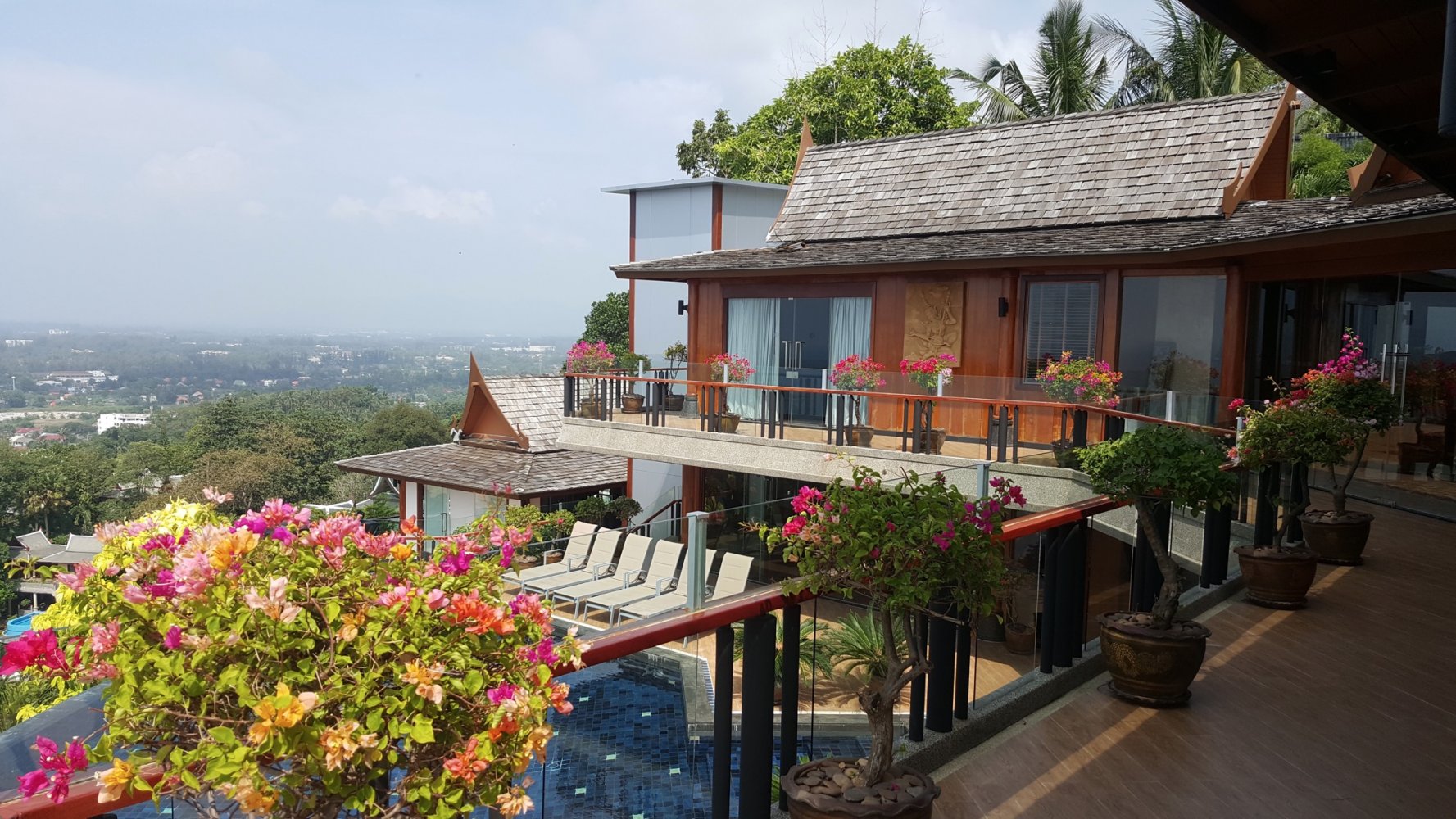Property image - full photo 3