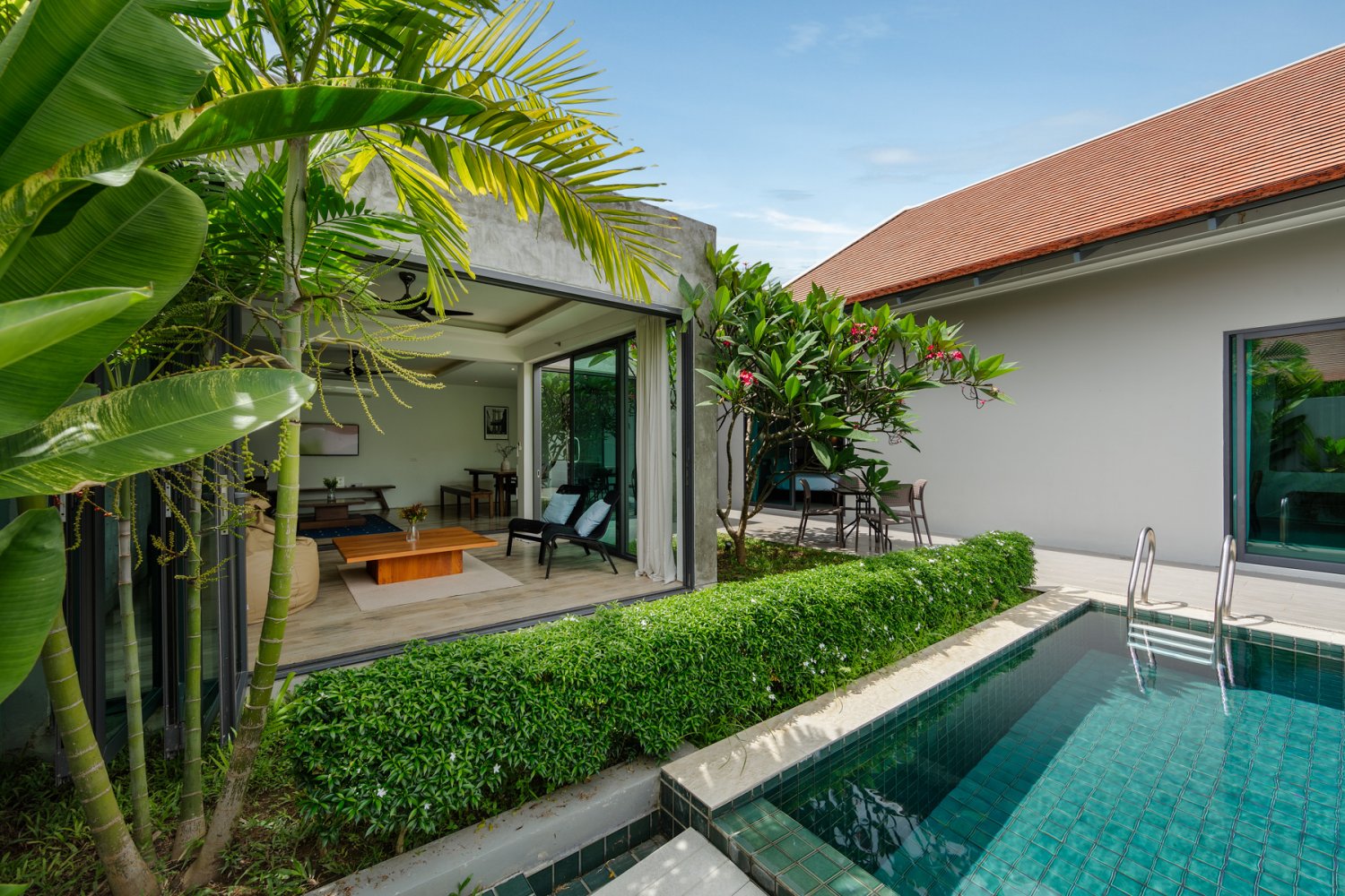 Property image - full photo 1