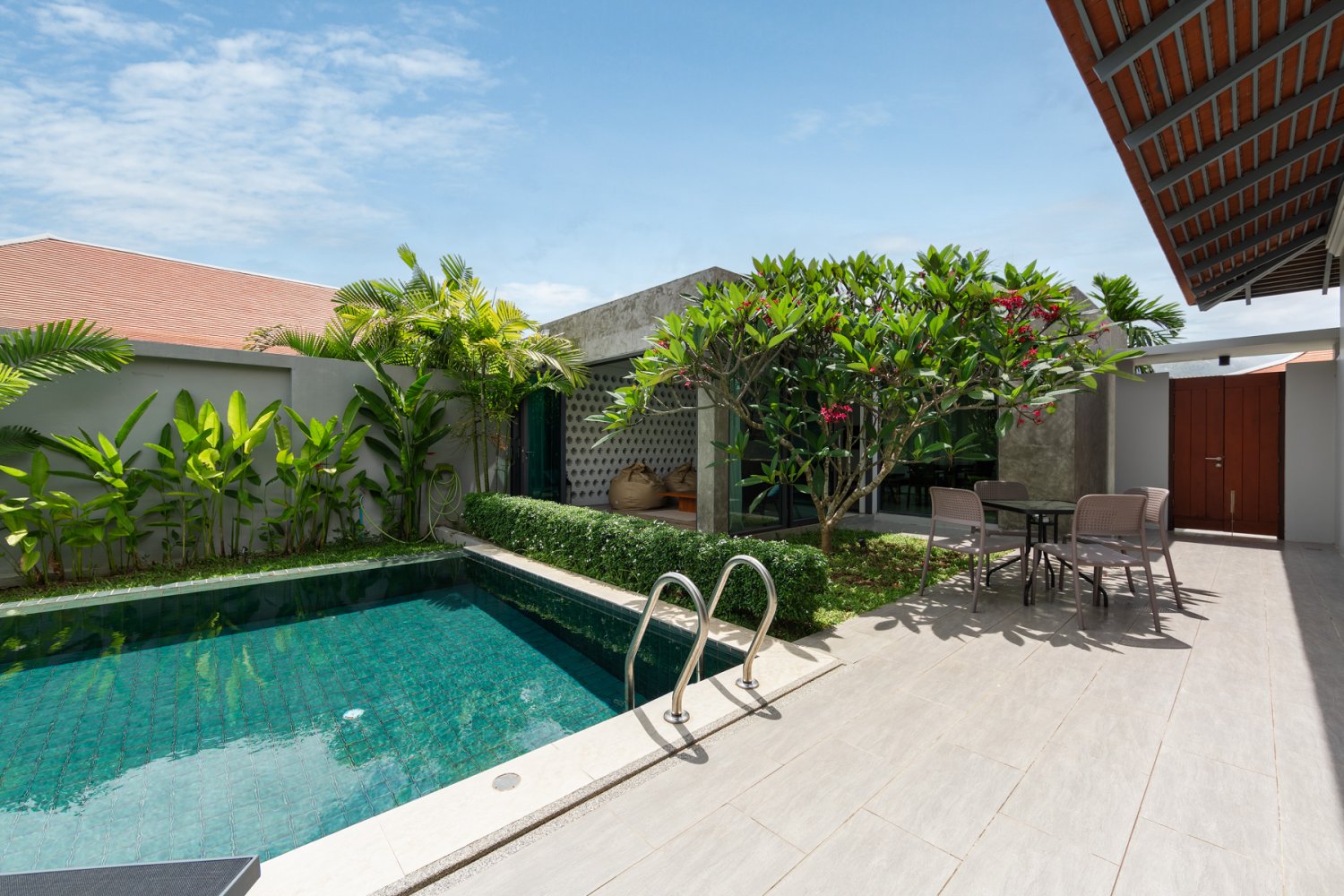 Property image - full photo 9