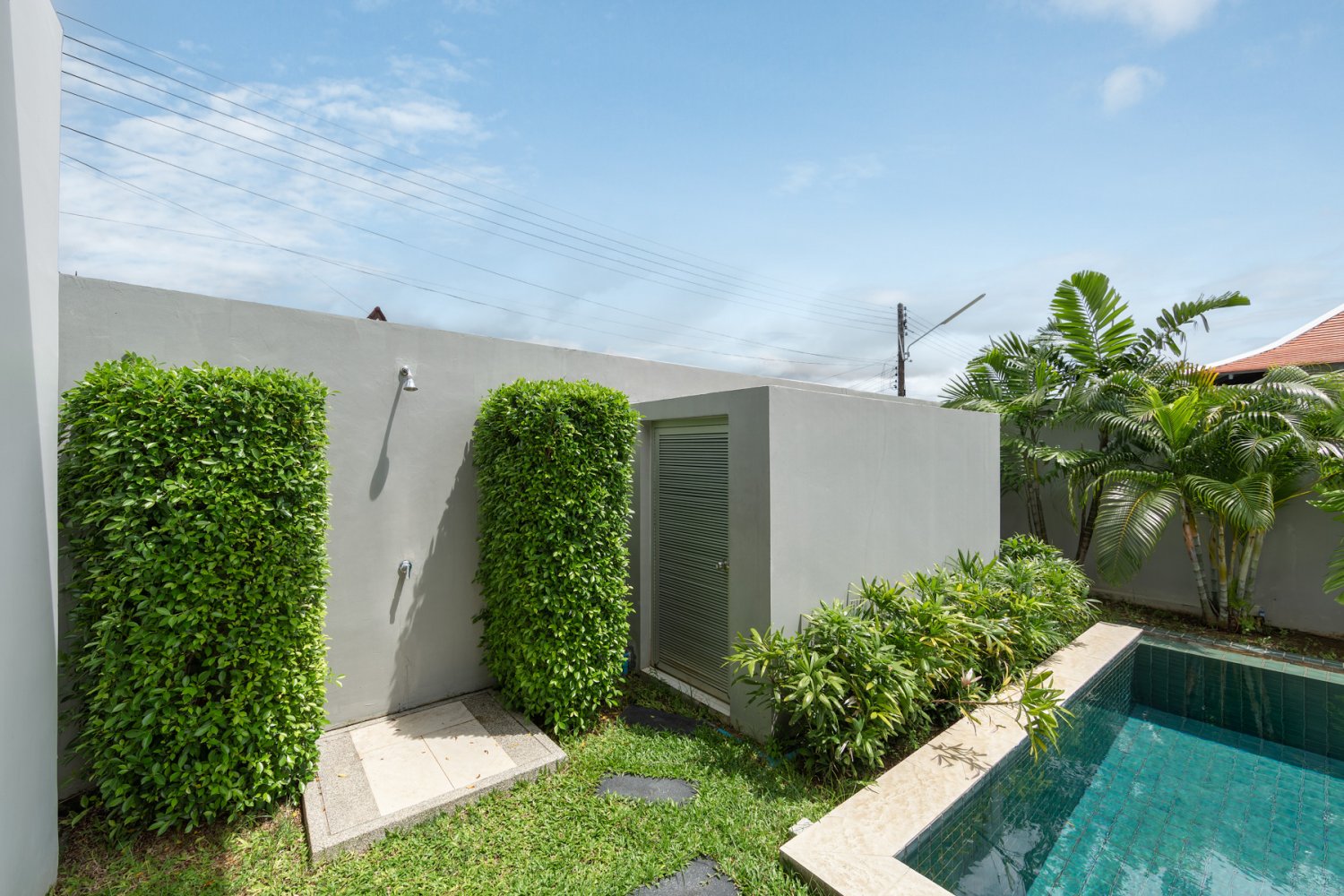 Property image - full photo 10