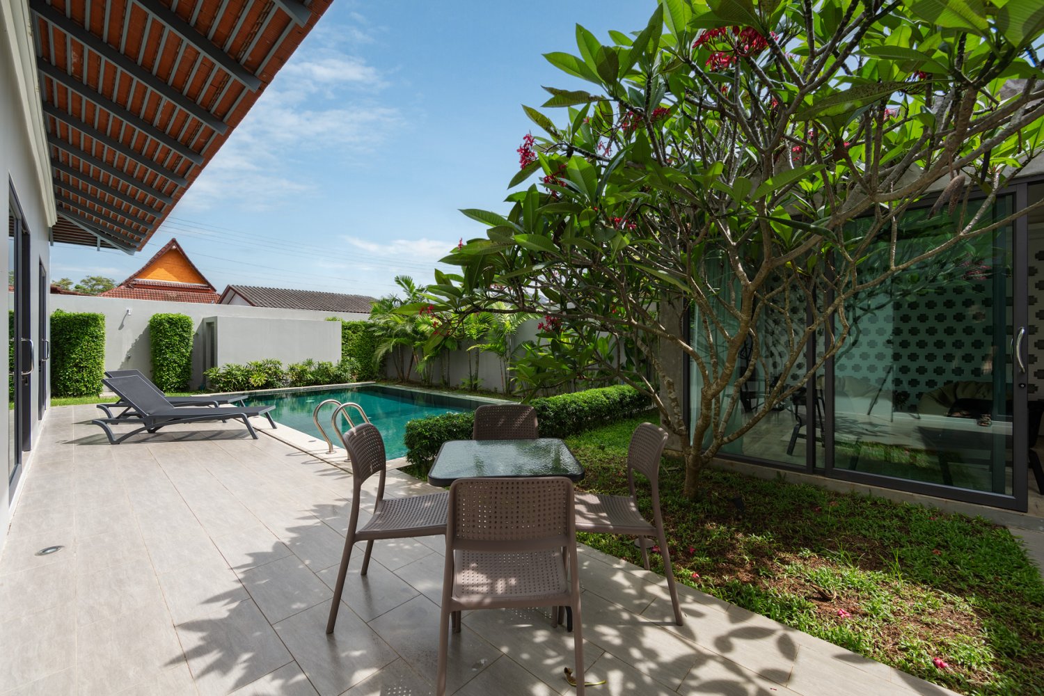 Property image - full photo 12