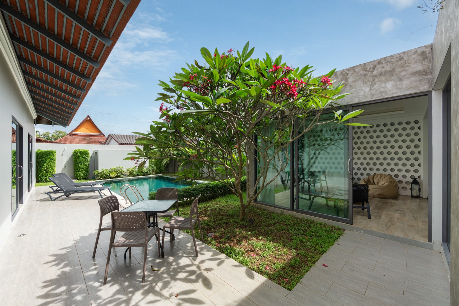 Property image - full photo 15