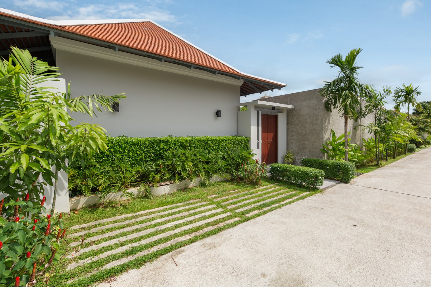 Property image - full photo 16
