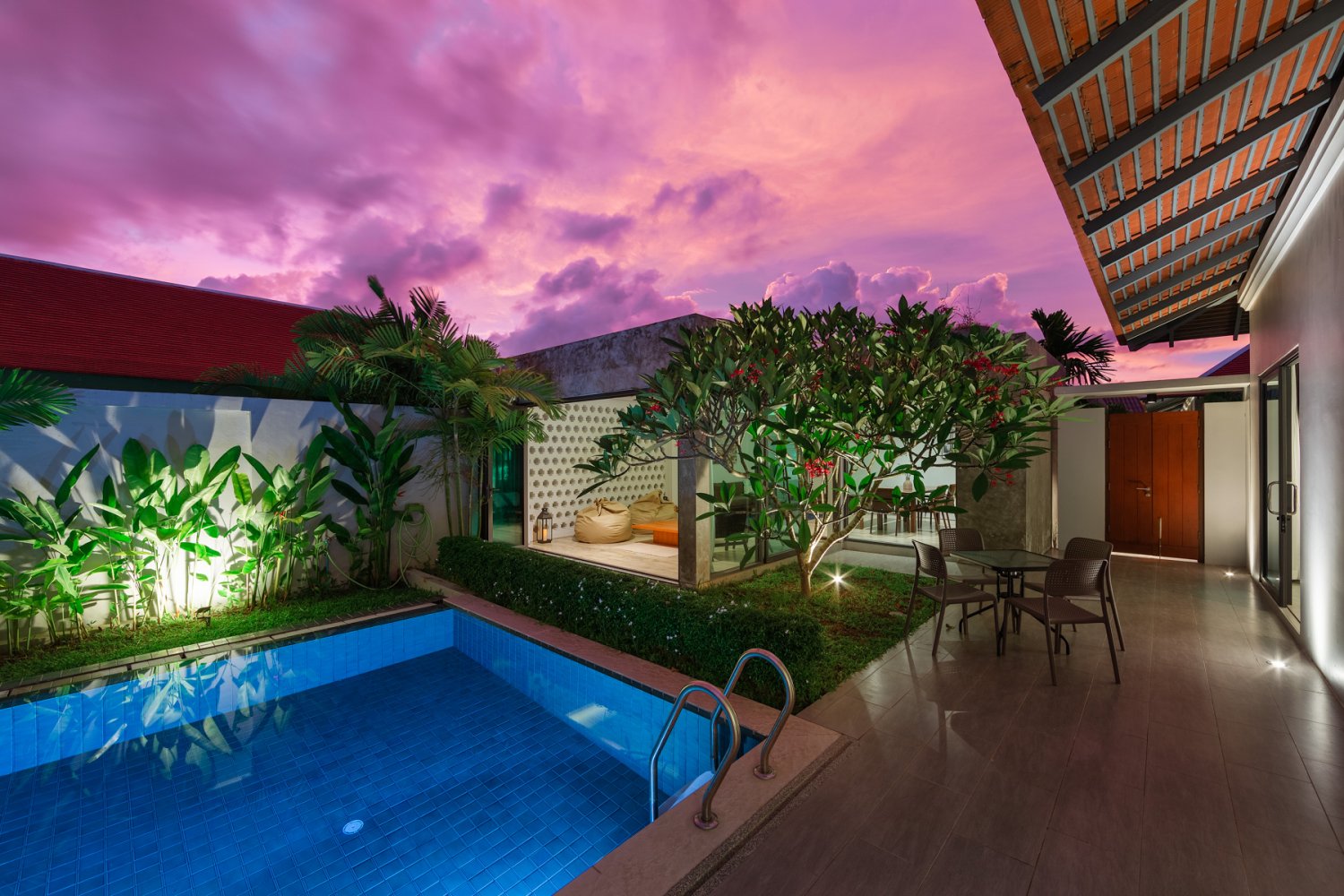 Property image - full photo 37