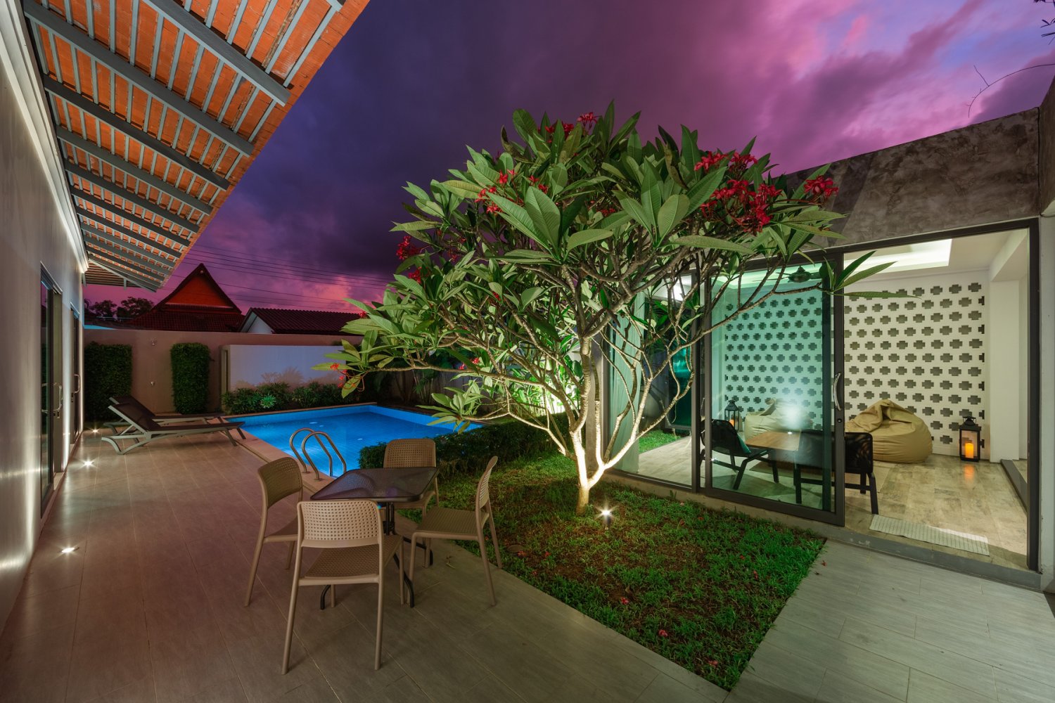 Property image - full photo 38