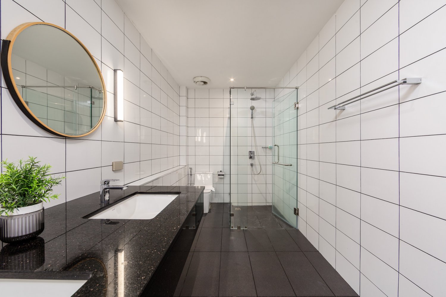 Property image - full photo 27
