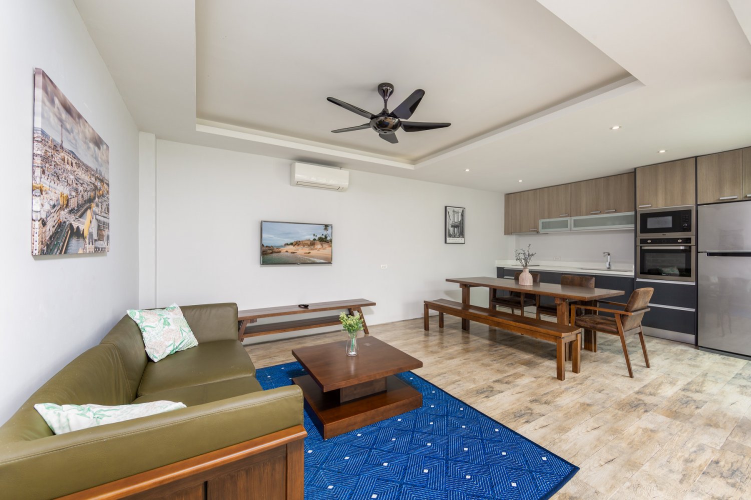 Property image - full photo 31