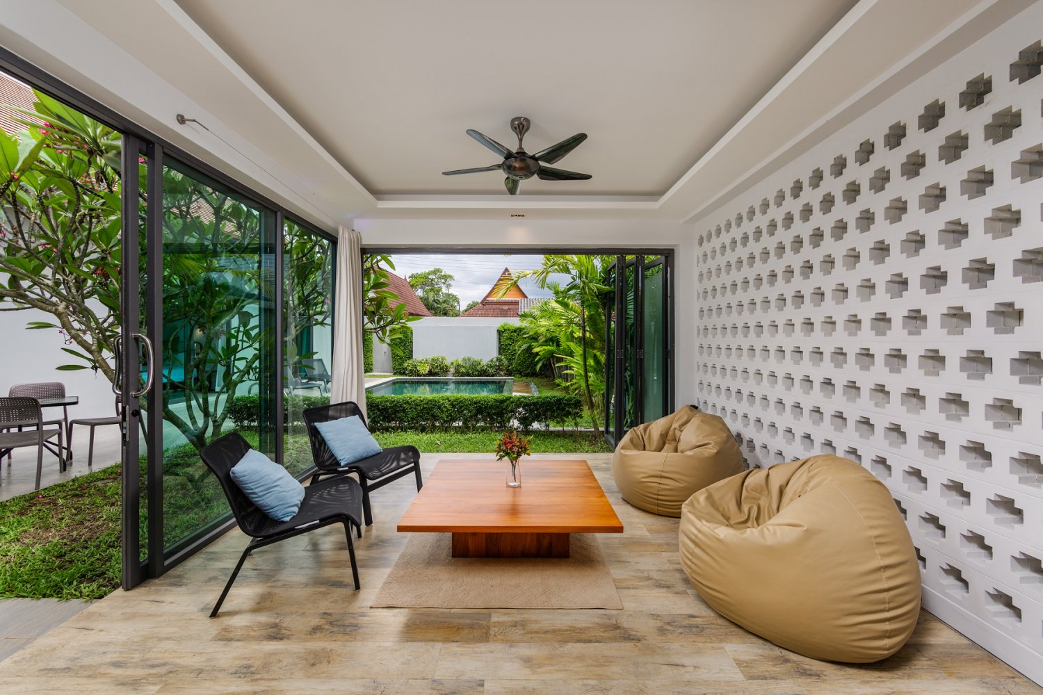 Property image - full photo 34