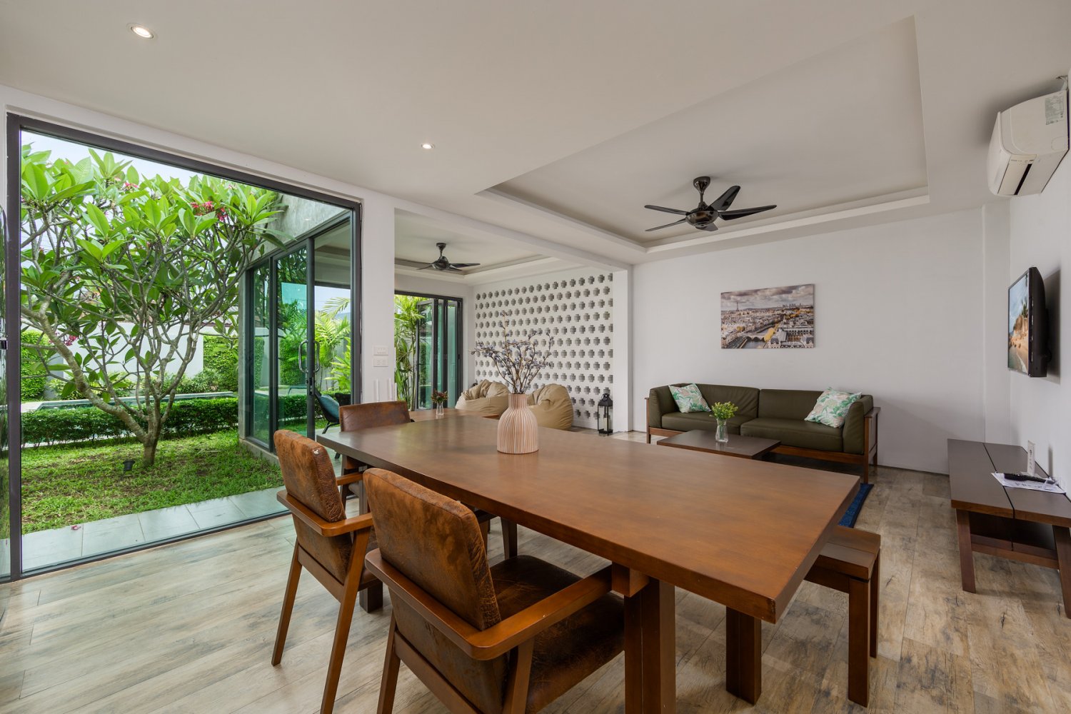 Property image - full photo 29