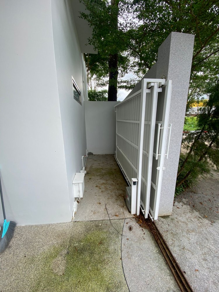 Property image - full photo 18