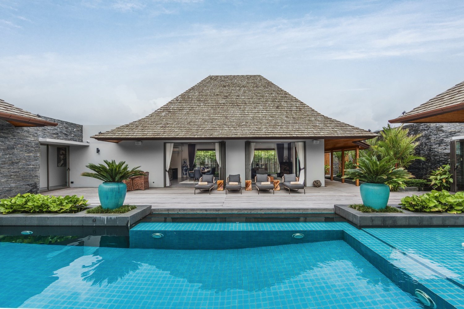 Property image - full photo 3