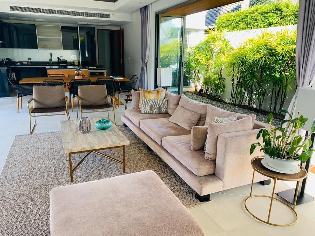 Property image - full photo 3