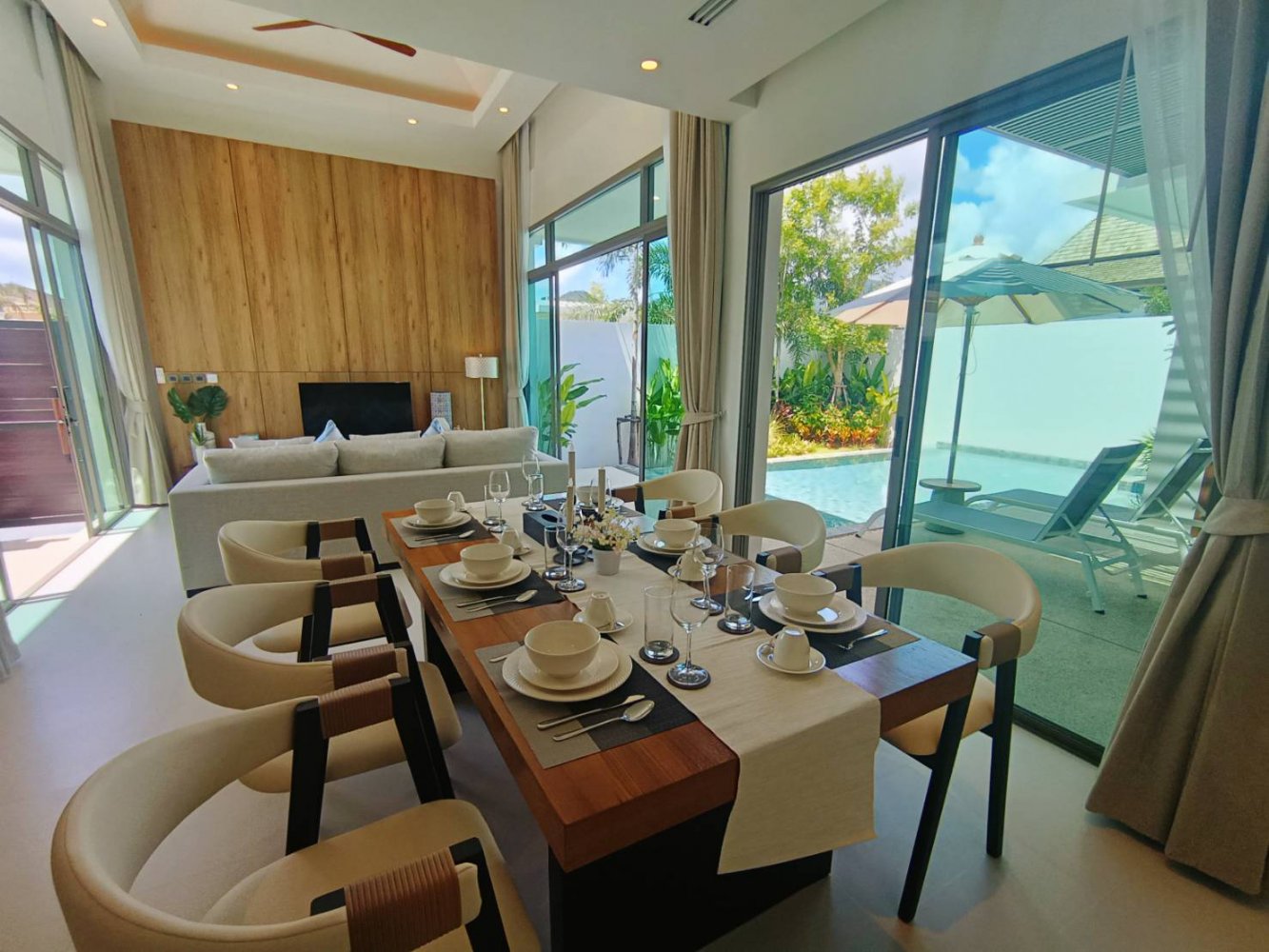 Property image - full photo 10