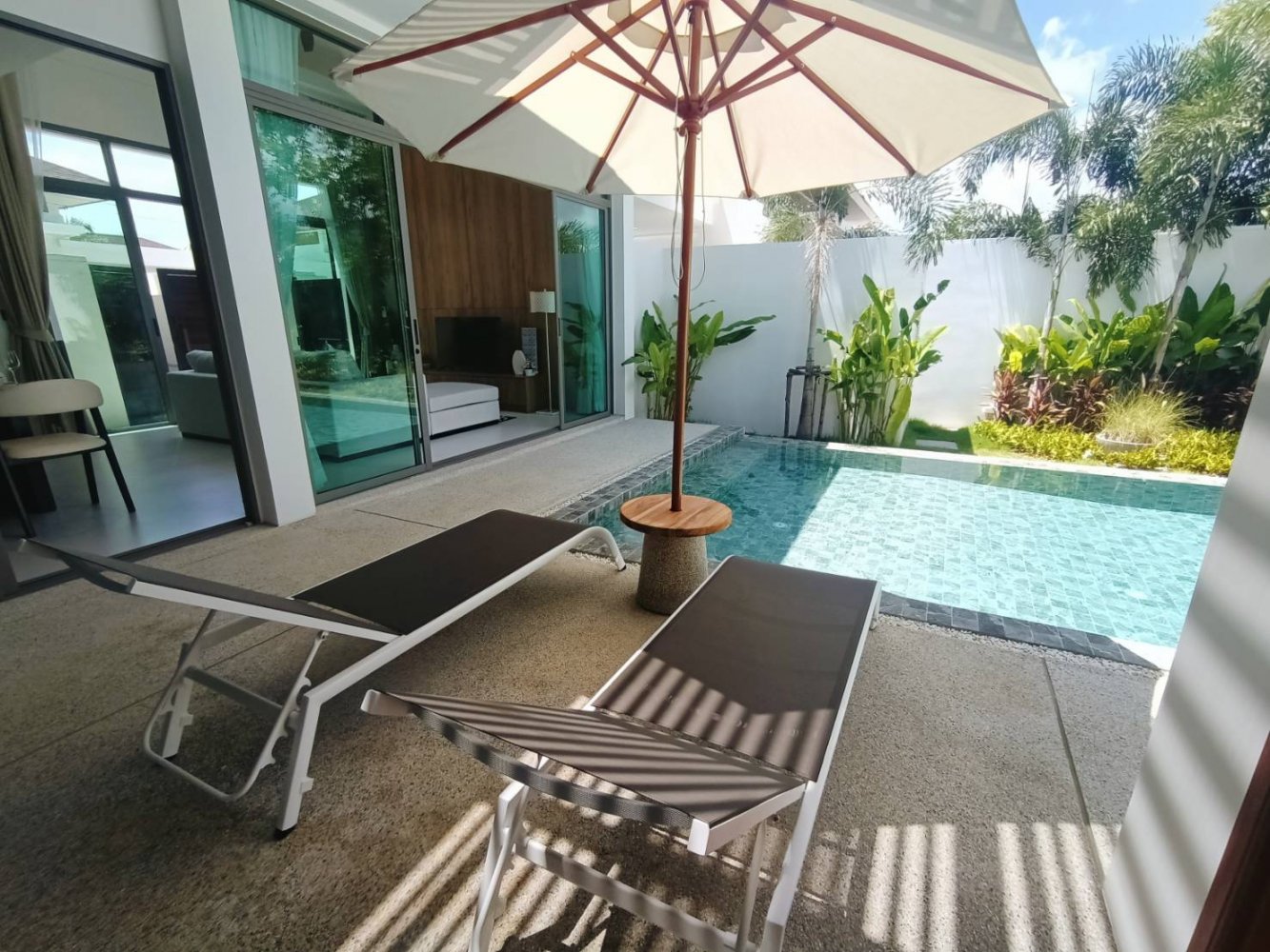 Property image - full photo 5
