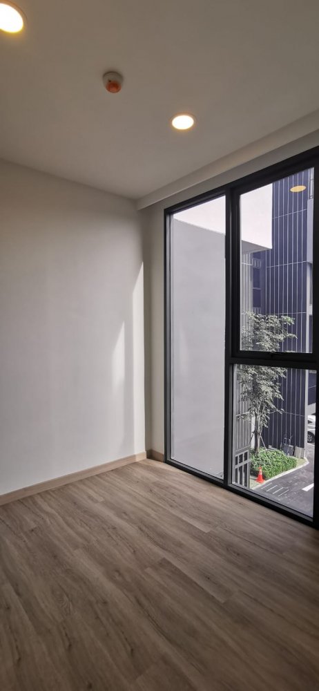 Property image - full photo 11