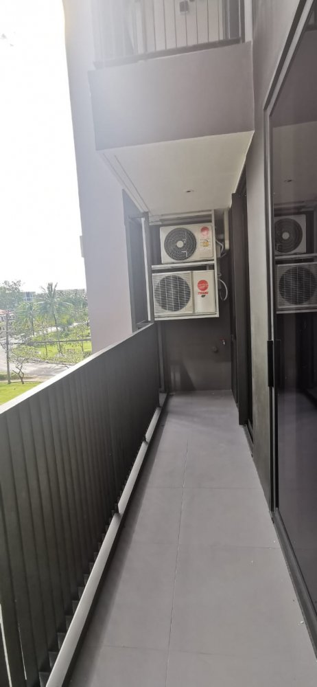 Property image - full photo 6
