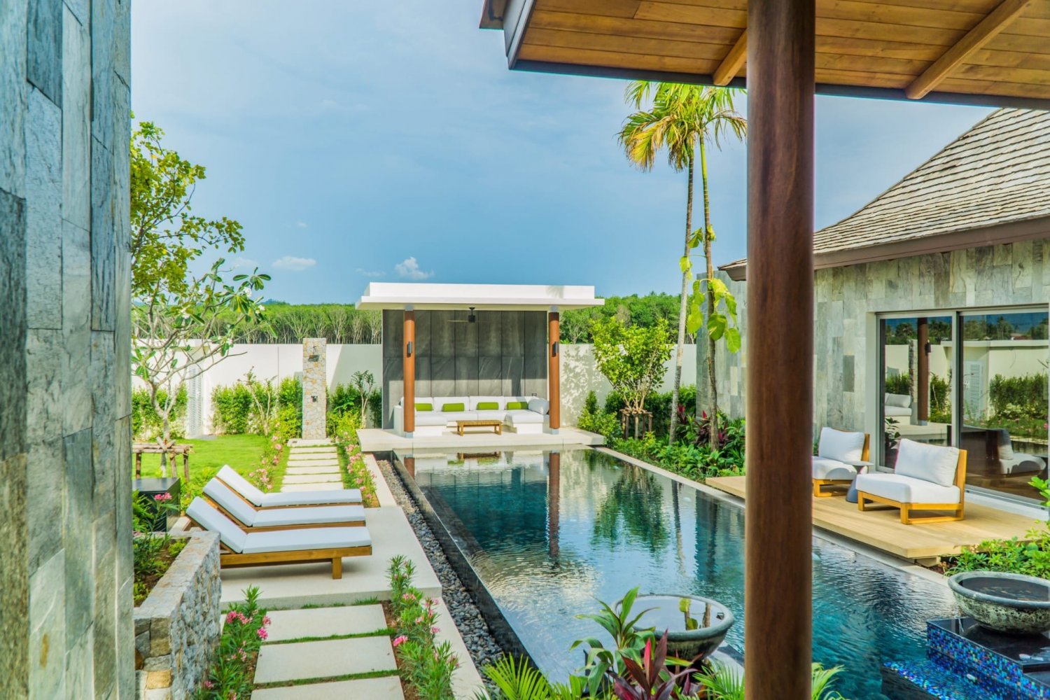Property image - full photo 18