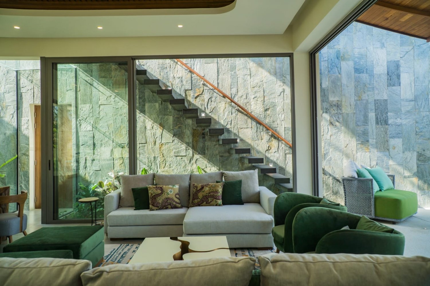 Property image - full photo 7