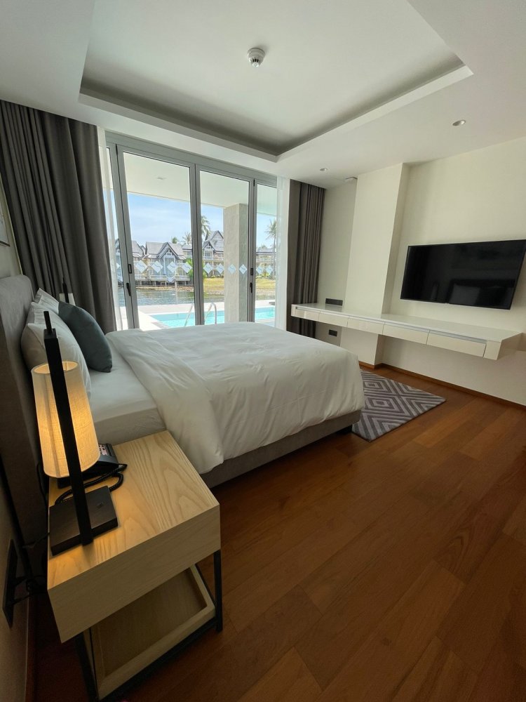 Property image - full photo 14